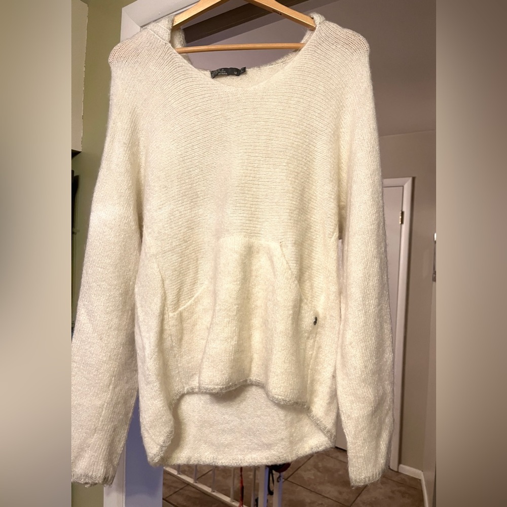 Prana White /cream Hoodie Sweater | L